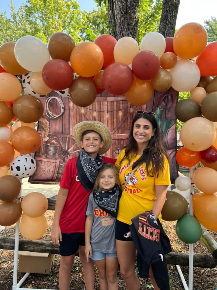 Taylor Jezik and her kids